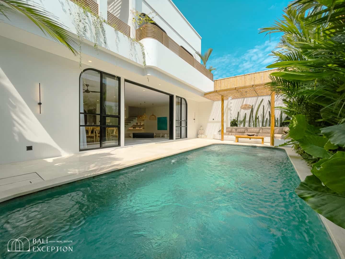 CONTEMPORARY 3 BEDROOM VILLA FOR SALE LEASEHOLD IN TEGAL CUPEK UMALAS BE-531 